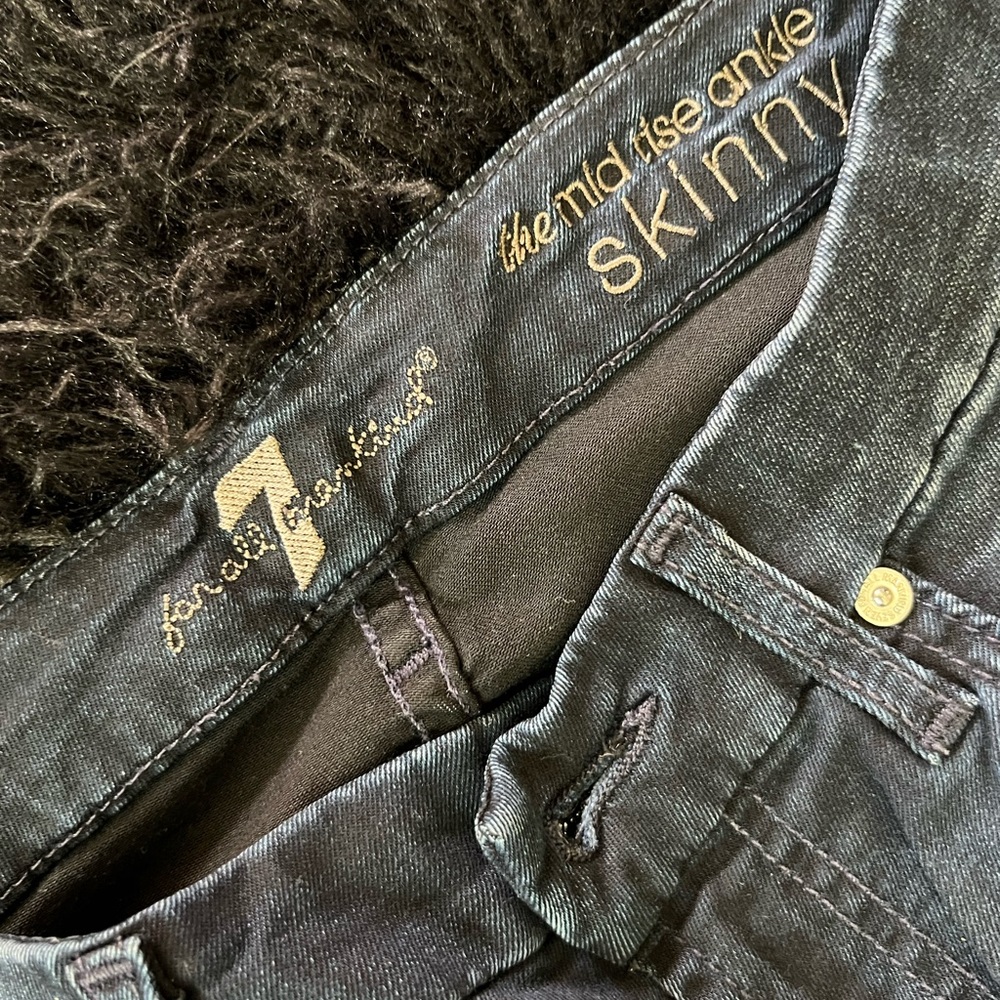 7 SEVEN SKINNY JEANS SIZE 25